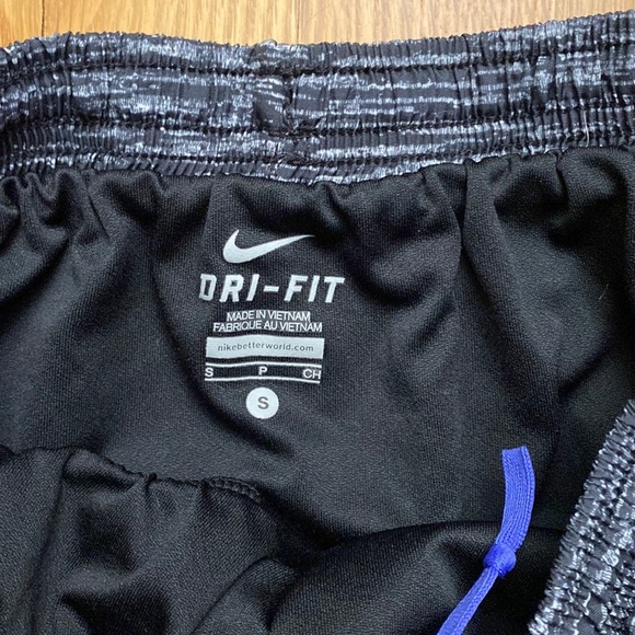 Nike Dri-FIT Women’s Running Shorts Brief Lined Size Small - Picture 2 of 6